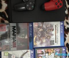 Shitet ps4 slim me 2 leva dhe lojra