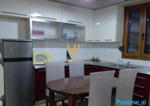 JEPET HYRJE 5+1+2+BLK ME QIRA NE ALI DEM 1.300 EURO - 5/6