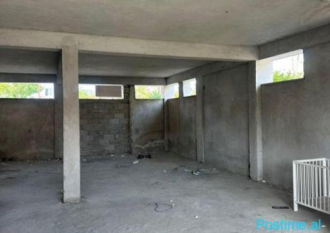 Jepet me qera magazinë pranë Vala Park, 150m2+200m2 truall - 3/4