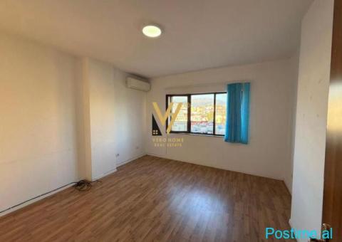 JEPET ZYRE 75 M2 ME QIRA TEK RRUGA E KOSOVARVE 60.000 LEKE - 1/6
