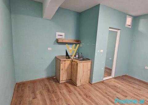 JEPET ZYRE 30 M2 ME QIRA TE BLV.GJERGJ FISHTA 35.000 LEKE - 1/3
