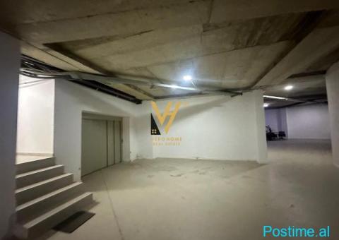 JEPET AMBIENT BIZNESI 620 M2 ME QERA NE QENDER 14.000 EURO - 3/6