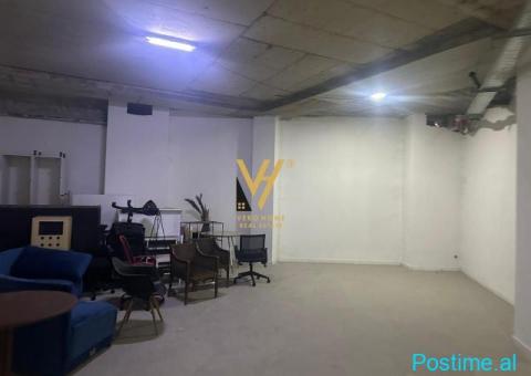 JEPET AMBIENT BIZNESI 620 M2 ME QERA NE QENDER 14.000 EURO - 5/6