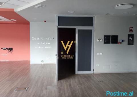 JEPET ZYRE 230 M2 ME QIRA TE RRUGA E KAVAJES 260.000 LEKE - 2/6