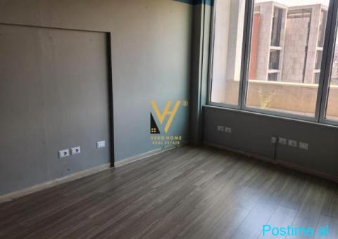 JEPET ZYRE 230 M2 ME QIRA TE RRUGA E KAVAJES 260.000 LEKE - 5/6