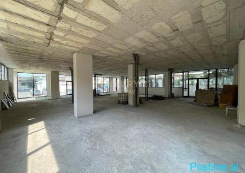 0685062709Jepet me qira ambient 350m2 prane tregut industria - 5/6