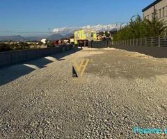 JEPET TRUALL 1.350 M2 ME QIRA NE VAQARR 900 EURO