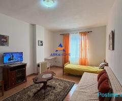 JEPET ME QERA APARTAMENT 1+1+BALLKON 'PRANE LULISHTES,KOMUNA
