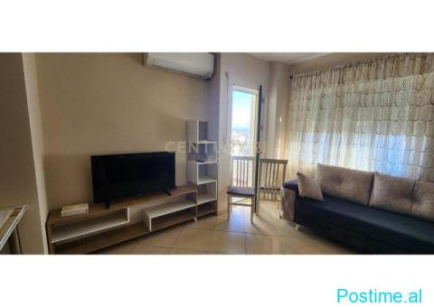 JEPET ME QERA APARTAMENT I MOBILUAR 2+1+2 PRANE STACIONIT TE - 9/10