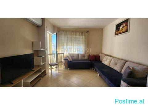 JEPET ME QERA APARTAMENT I MOBILUAR 2+1+2 PRANE STACIONIT TE - 10/10