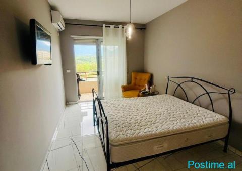 Jepet me qira apartament ose dhe për ambjent komercial 137m2 - 7/9