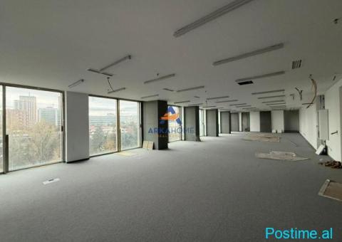 JEPET ME QERA AMBIENT BIZNES GODINA DOWNTOWN ONE 39250 EURO - 1/4