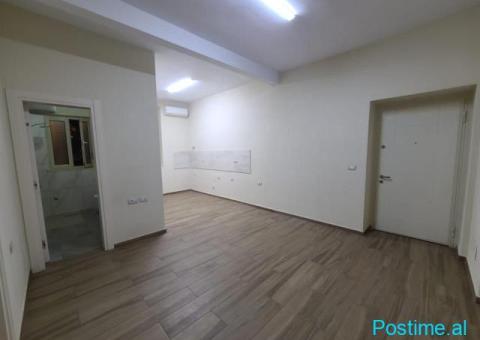 Zyrë me Qera 75 m² te Bulevardi Zogu I - 8/8