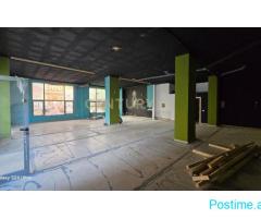 Ambient 170m2 me Qira në Durrës !