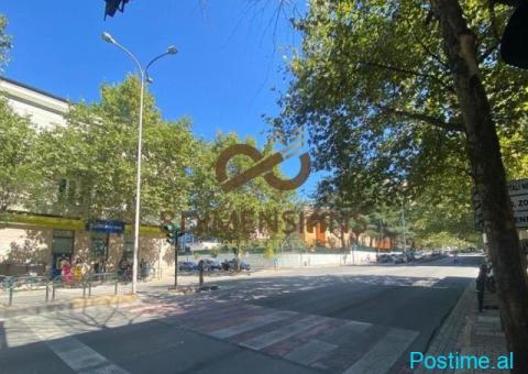 Dyqan ne shitje ne Rrugen Asim Vokshi – Tirane (ID D815Z4)