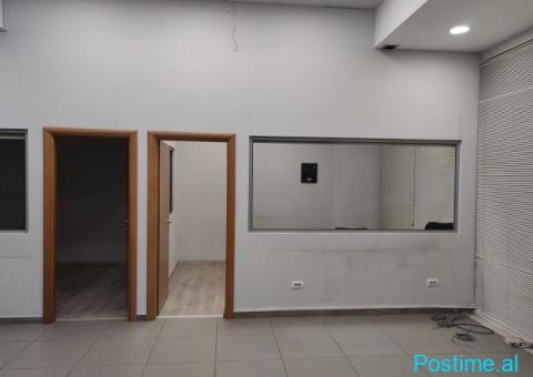 Jepet me qera Ambjent Komercial pranë Kristal Center - 6/10