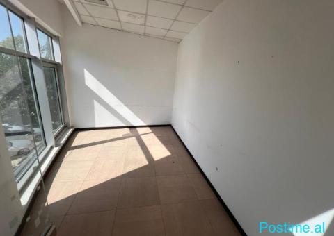 Jepet me qera Ambjent Komercial në Rrugën e Kavajës - 5/5