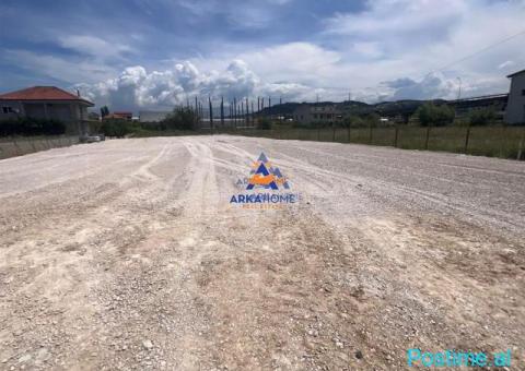 JEPET TOKE ME QERA 1500M2 'NE VORË' 1500 EURO.