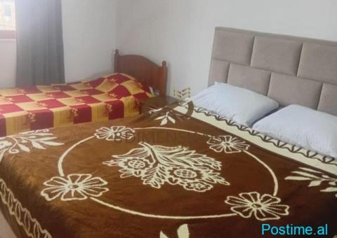 Jepet me qera Apartament 1+1 prane Rruges Ura D8241Z-77