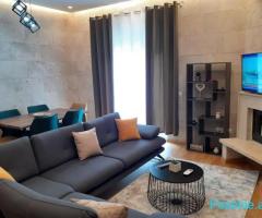 APARTAMENT ME QIRA 2+1 ME 2 PARKIME TE SECRET GARDEN