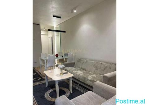 0677157705 Jepet me qera apartament 1+1 në vijë të parë me d - 1/10