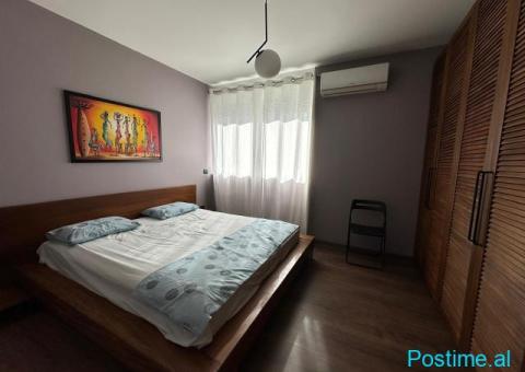 Jepet me qera apartament 2+1 pranë Ish Ekspozitës, Bulevardi - 4/9