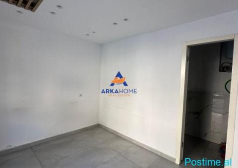 JEPET AMBIENT BIZNESI ME QERA BUZE RRUGE 60M2 'ISH PARKU' 13 - 2/4