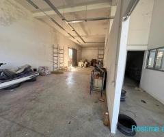 682064333Jepet me qera magazine ne Autostraden Tirane-Durres