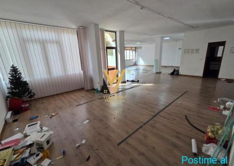 JEPET ZYRE 200 M2 ME QERA NE ISH-BLLOK 200.000 LEKE - 3/5