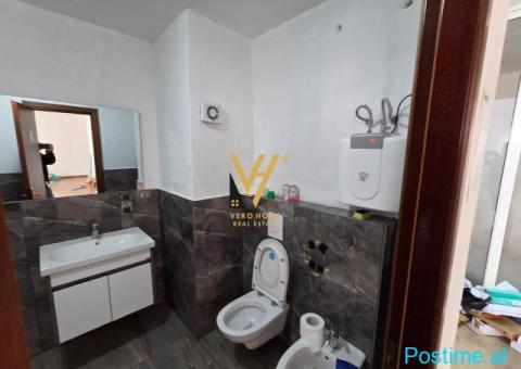 JEPET ZYRE 200 M2 ME QERA NE ISH-BLLOK 200.000 LEKE - 4/5