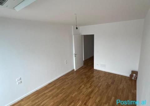 ZYRE ME QERA 136 M2 RRUGA E KOSOVAREVE 1.400 EURO - 5/5