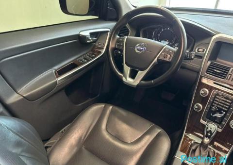 Volvo XC60 2.0 - 4/8