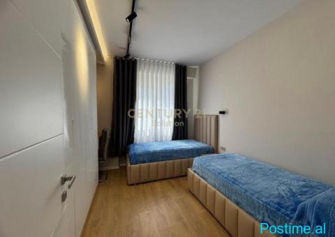 JAPIM ME QIRA 2+1+2 POSTE PARKIMI TE LIQENI I THATE! - 2/7