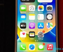 IPHONE 8 shitet 70 MIJ LEK