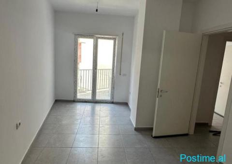 🏡 Apartament 2+1 në shitje – Rruga e Barrikadave, Pallatet - 4/7