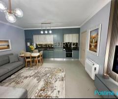 Jepet me Qira Apartament 1+1+Post Parkimi Te Rruga E Barrika