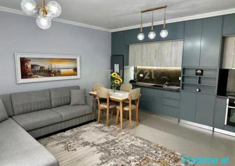 Jepet me Qira Apartament 1+1+Post Parkimi Te Rruga E Barrika - 2/6