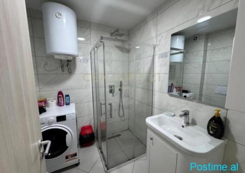 Jepet me Qira Apartament 1+1+Post Parkimi Te Rruga E Barrika - 3/6