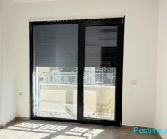 🏢 JEPET ME QIRA ZYRË | LIQENI I THATË 📍 Liqeni i Thatë, p