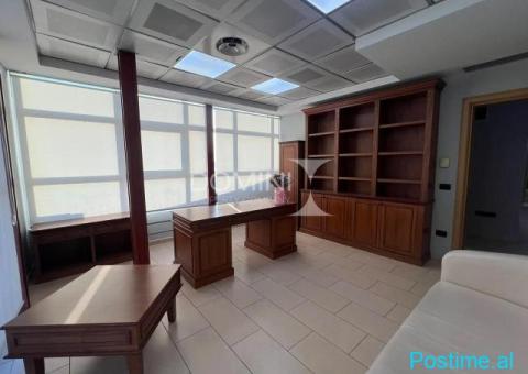 Ambient biznesi per qira, Rruga e Kavajes, Penthouse ! - 3/3