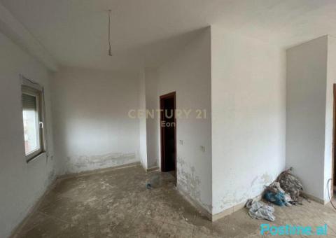 +355695720546 Apartament 2+1 me Verandë në Shitje pranë Muze - 6/7