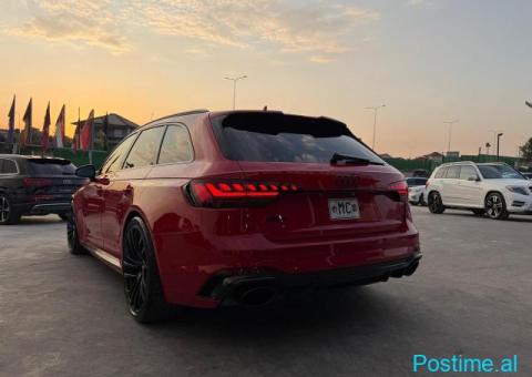 Audi RS4 2021 - 10/10