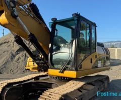 Caterpillar 323 D
