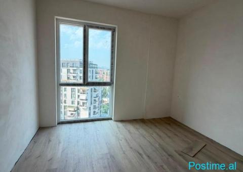 APARTAMENT NE SHITJE 2+1 ISH FUSHA AVIACIONIT - 1/6