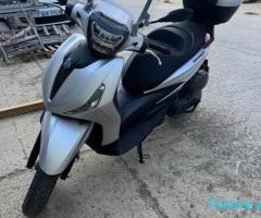 Beverly 400S