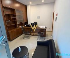 JEPET AMBIENT BIZNESI 308 M2 ME QIRA TE MINE PEZA 3.000 EURO