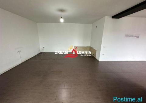 Jepet me qera ambient zyre tek Zogu i Zi, Buze Rruge - 9/9