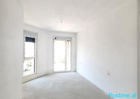 SHITET APARTAMENT 2+1+2 Ish Fusha e Aviacionit - 1/10
