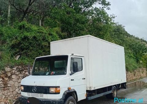 Kamion Benz 711D - 1/4