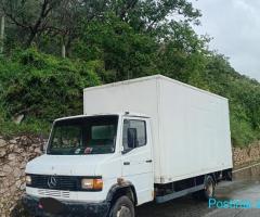 Kamion Benz 711D